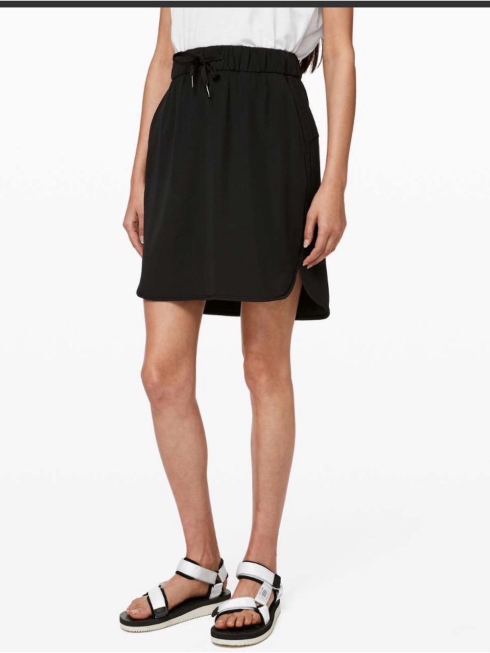 Lululemon On the Fly Skirt Woven black women’s size 6